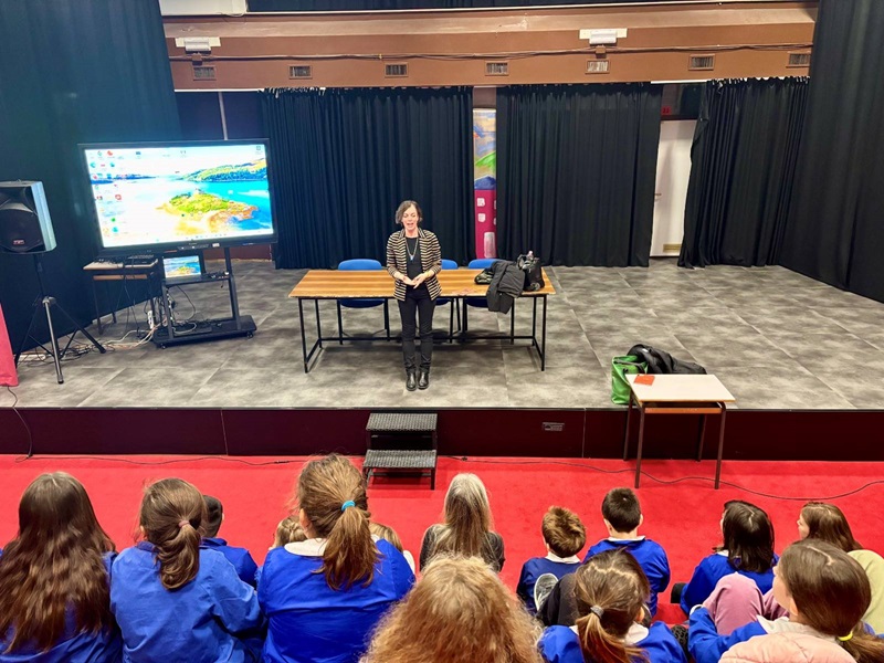 immagine notizia (ptn) Narni, prosegue nelle scuole primarie il progetto “Alziamo la voce!” finalizzato ad insegnare ai giovani l’importanza della lettura